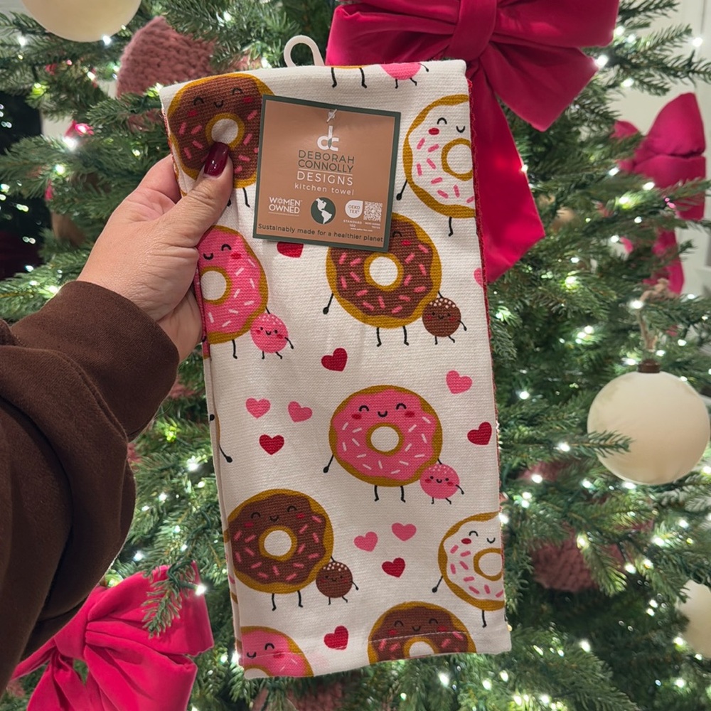 Deborah Connolly kitchen towels donuts Valentine’s Day 3 pack red